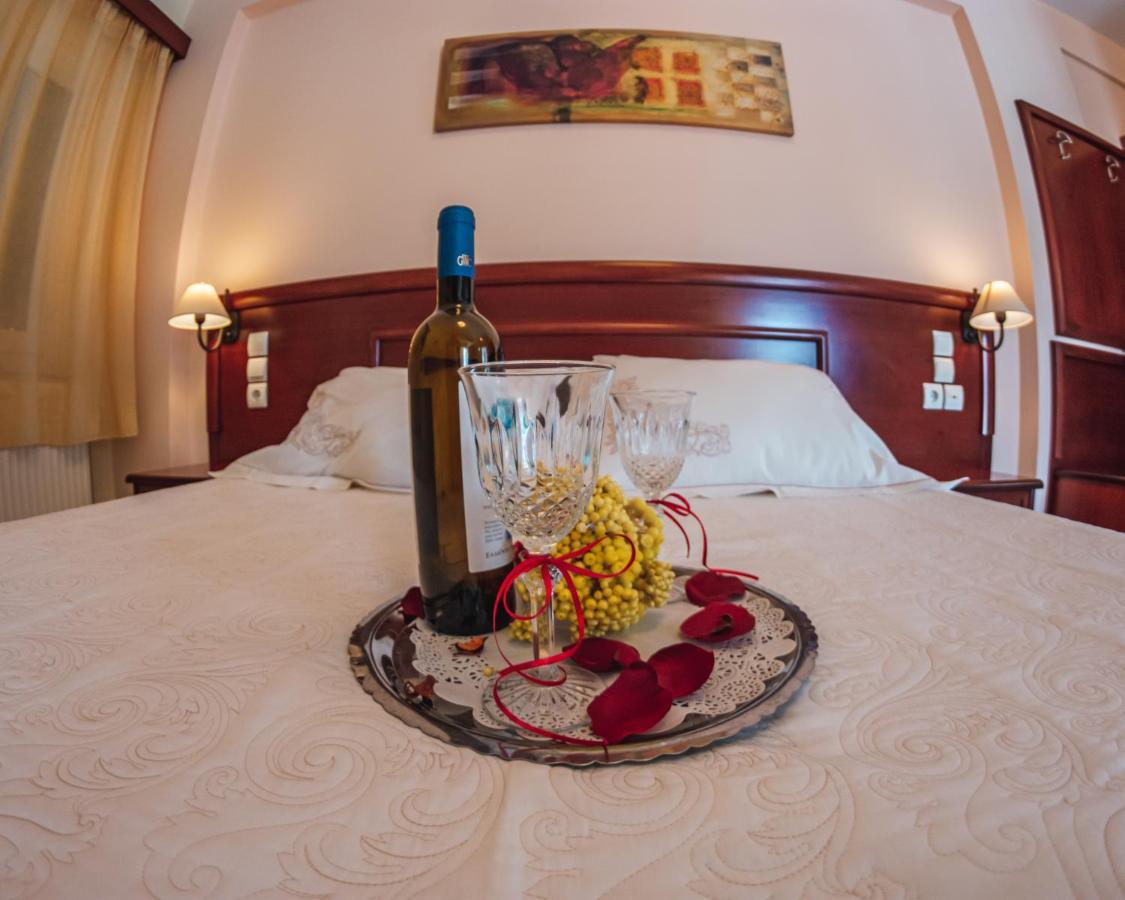 Venardos Hotel Agia Pelagia  المظهر الخارجي الصورة